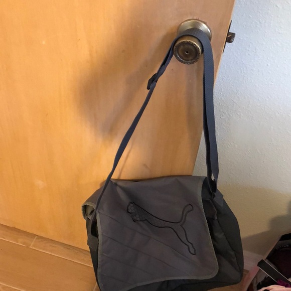 Puma Handbags - Puma duffel